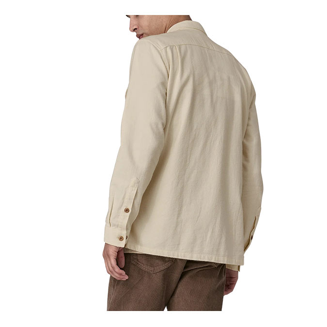 Hemley-Store-Patagonia-a-M’s-L-S-Organic-Cotton-MW-Fjord-Flannel-Shirt—Undyed-Natural03
